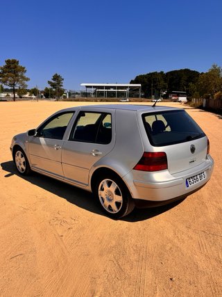 Volkswagen Golf 2000