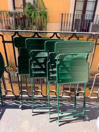 Mesa y 4 sillas  Jardín Plegables