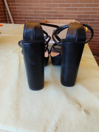 Sandalias Negras Tacón Alto