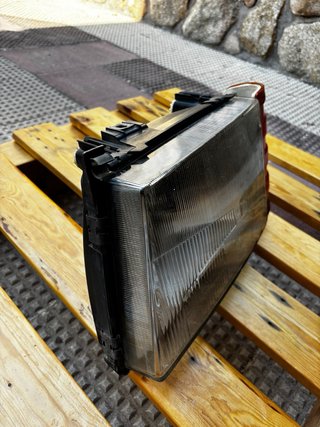 Faro y intermitente Mercedes MB100