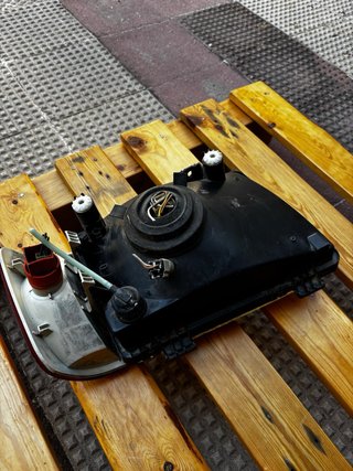 Faro y intermitente Mercedes MB100