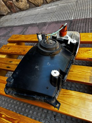 Faro y intermitente Mercedes MB100