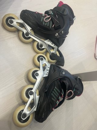 Patines Otelo Niña/o rodilleras y muñequeras