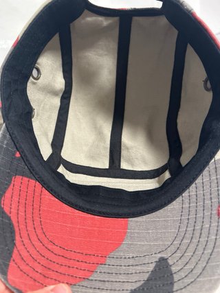 Gorra Supreme Camuflaje Roja Gris