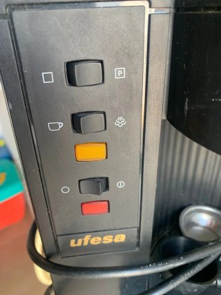 Cafetera Ufesa Negra