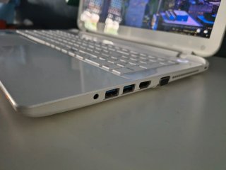 PC Portatile Toshiba Bianco