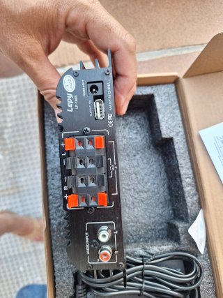 Amplificador Lepy LP-168S Super Bass Negro
