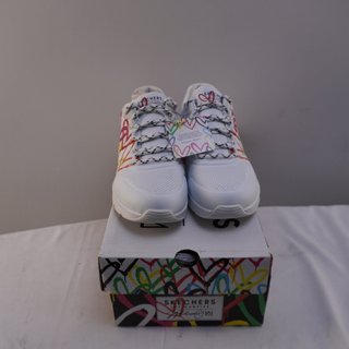 Zapatillas Skechers Mujer Talla 36.5 Corazones