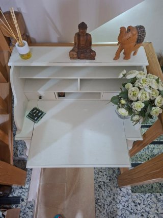 Escritorio Madera blanco. Mueble decorativo