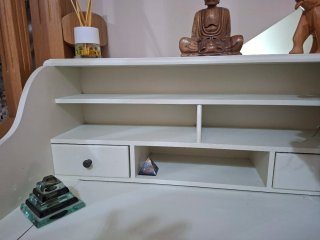 Escritorio Madera blanco. Mueble decorativo