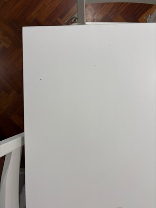 Mesa y 4 Sillas IKEA