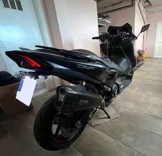 Yamaha T-Max 530 DX 2019 Negra