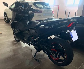 Yamaha T-Max 530 DX 2019 Negra