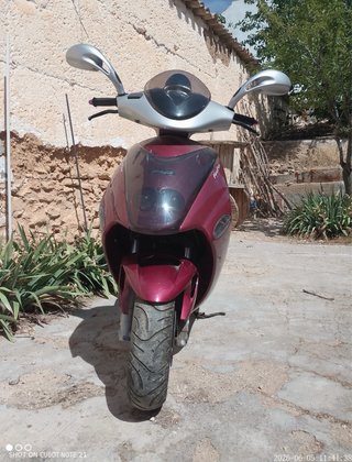 Malaguti Firefox F15 Scooter