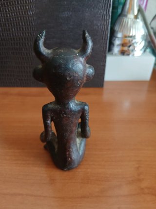 Figura demoníaca africana antigua