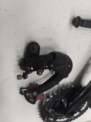 Pedalier y pedales bicicleta lote