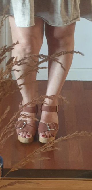 Sandalias Bimba y Lola de piel, rosa maquillaje
