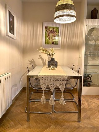 Mesa comedor cristal y 4 sillas