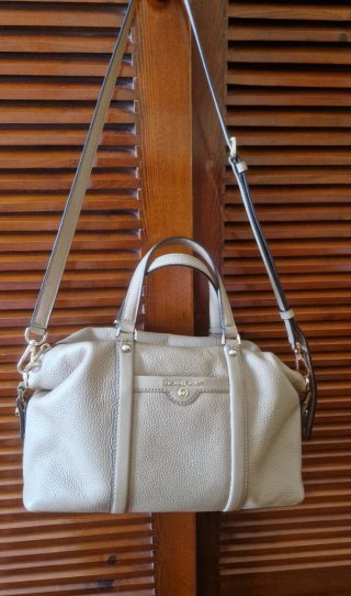 Bolso Michael Kors Beck Beige y Dorado