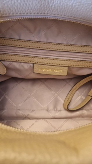 Bolso Michael Kors Beck Beige y Dorado