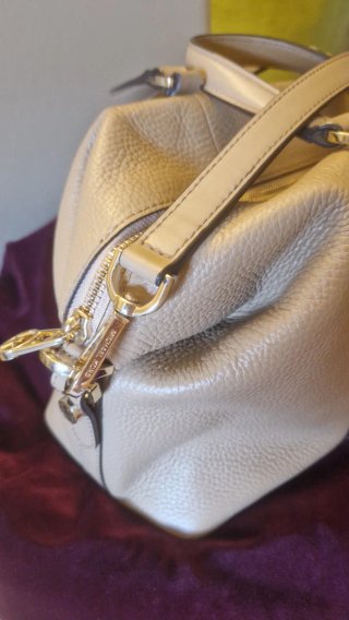 Bolso Michael Kors Beck Beige y Dorado