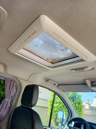 Claraboia, extracció i ventilador