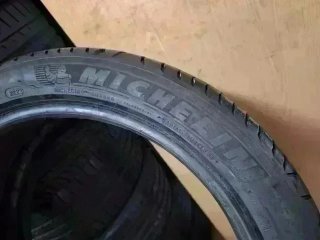 255 40 R19 100Y Michelin - 1 neumático +75%