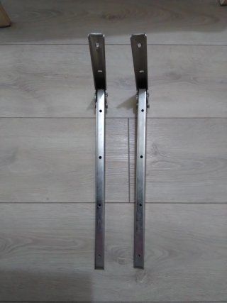 Escuadras metálicas