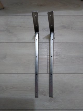 Escuadras metálicas