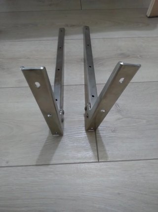 Escuadras metálicas