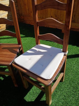 4 sillas de comedor rústicas de madera macizas