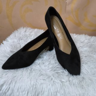 Zapatos negros bajos
