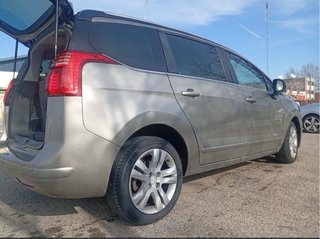 Peugeot 5008 2015