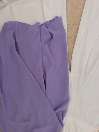 Pantalones blancos anchos blanco y lila