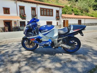 Suzuki GSXR 1000 K1