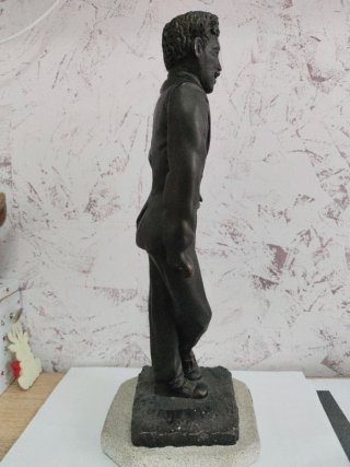 Figura Charlie Chaplin URREGUI,39 cm