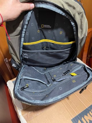 Mochila National Geographic portátil verde