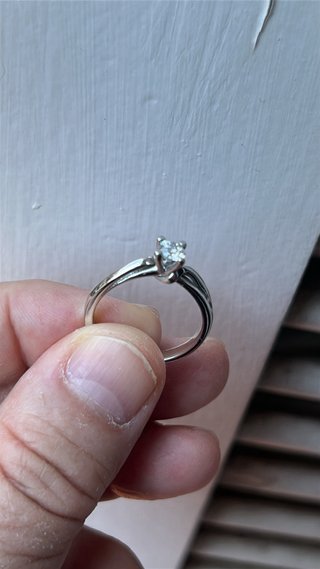 Anillo solitario diamante natural