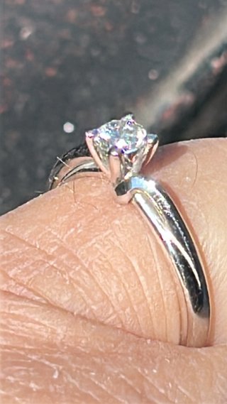 Anillo solitario diamante natural