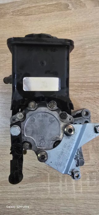 Bomba dirección BMW E46 330d 184cv