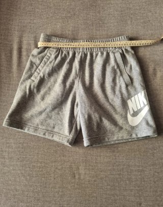 Pantalón Corto Nike Gris | Talla M de Niño