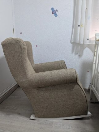 Sillón mecedora lactancia