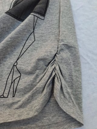 Camiseta T L. Con etiquetasVer medidas