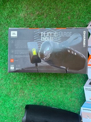 JBL Charge como nuevo, original
