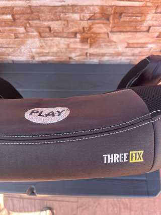 Alzador infantil PLAY con Isofix