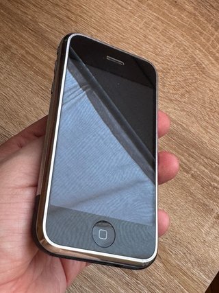 iPhone 1ª Gen 8GB Plata