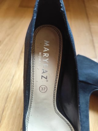 Zapatos de tacón Mary Paz negros talla 37