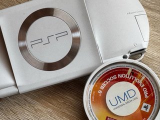Sony PSP 1004 Fat Blanca