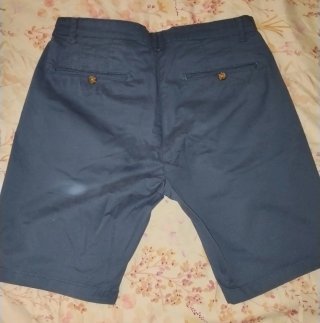 Bermuda hombre azul