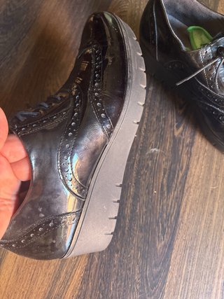 Zapatos de piel bicolor para pies delicados